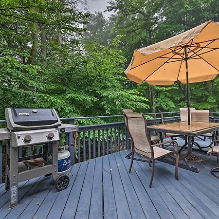 Spacious Tobyhanna Home With Lake Access And Fire Pit! Buitenkant foto